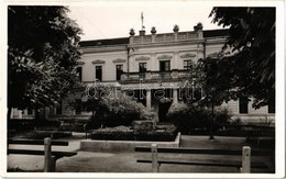 ** T2/T3 Ipolyság, Sahy; Városháza. Kiadja Polgár I. / Town Hall (EK) - Ohne Zuordnung