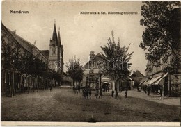 * T2/T3 Komárom, Komárno; Nádor Utca, Szentháromság Szobor, Templom, üzletek. Kiadja Czike Dénes / Street View, Holy Tri - Non Classés