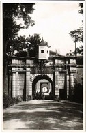 ** T1/T2 Komárom, Komárno;  Új-vár Kapuja, Magyar Katonák / Castle Gate, Hungarian Soldiers. Foto Wojtowicz - Ohne Zuordnung