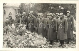 * T2 Léva, Levice; Katonai Temetés / Hungarian Military, Funeral Of A Soldier. Rusznák Photo - Ohne Zuordnung