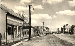 * T2 Zselíz, Zeliezovce; Fő Utca, Textil üzlet, Kerékpár / Main Street, Textile Shop, Bicycle - Ohne Zuordnung