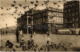 ** T2/T3 1936 Trieste, Trieszt; Piazza Unita, Palazzo Prefettura / Square, Prefecture Palace (fl) - Unclassified