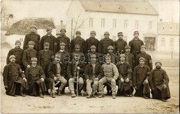 T2/T3 1915 Osztrák-magyar Katonák Csoportképe / WWI Austro-Hungarian K.u.K. Military, Soldiers. Photo - Unclassified