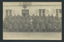 Trombinoscope Militaire , N°64 Sur Un Col Et Un Képi, Cpa Non Ecrite   Vab76 - Casernes