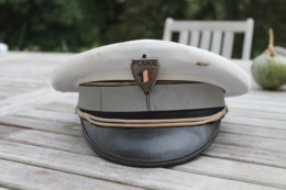 Casquette Ancien Modèle De La Police - Casques & Coiffures