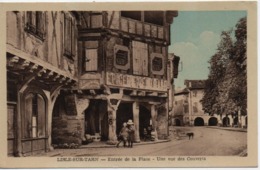 LISLE SUR TARN  ENTREE DE LA PLACE  UNE VUE DES COUVERTS - Lisle Sur Tarn