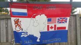 Vlag 50 Jaar Bevrijding 1945-1995 - 75.0 X 105.0 - Bandiere