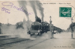 N70 - 89 - Gare De LAROCHE - Yonne - Départ D'un Rapide - Laroche Saint Cydroine