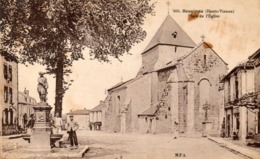 87. CPA. BESSINES.  Place De L'église, Fontaine Seyvaud Avec Statue. - Bessines Sur Gartempe