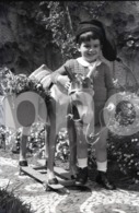 1941 ENFANT CHILD BOY GARÇON CHEVAL HORSE TOY JOUET PORTUGAL AMATEUR 35mm  ORIGINAL NEGATIVE Not PHOTO No FOTO - Sonstige