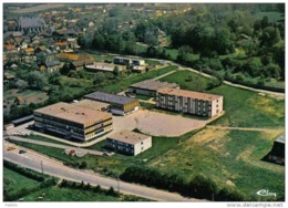 Carte Postale 80. Flixecourt  Le C.E.S.  Collège école Vue D'avion Trés Beau Plan - Flixecourt