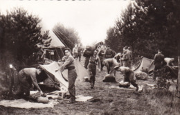 Armée Belge, Belgisch Leger, Na Een Nacht Onder De Tent (pk61881) - Manoeuvres