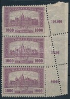 ** 1921 Parlament 1000K ívszéli Hármascsík Erős Elfogazással / Mi 367 Margin Stripe Of 3, Strongly Shifted Perforation - Other & Unclassified