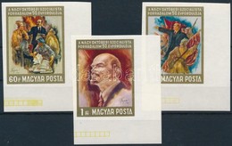 ** 1967 Nagy Októberi Szocialista Forradalom ívsarki Vágott Sor, Keretjelzésekkel / Mi 2365-2367 Imperforate Margin Set - Autres & Non Classés