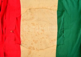 1956 Magyar Nemzeti Zászló, Belőle Kivágva A Rákosi Címer. A Vörös Csillag Vége Még Látszik. A Lobogóra Tollal Felírták  - Ohne Zuordnung
