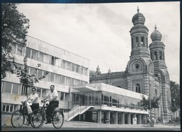 1968 Szombathely, Új Zenei Iskola és Zsinagóga, Feliratozott Sajtófotó, 11×15,5 Cm - Autres & Non Classés