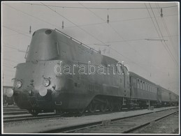 Cca 1940 242. Sz. áramvonalas Gyorsvonati Gőzmozdony Fotója / High Speed Steam Locomotive Photo 23x18 Cm - Autres & Non Classés
