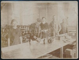 Cca 1910 Ágyú Lövedék Készítés / Making Of The Cannon Balls. 12x10 Cm - Sonstige & Ohne Zuordnung
