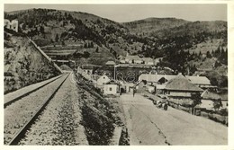 ** T1/T2 Gyimes, Csík-Gyimes, Ghimes; Magyar-román Határ, Háttérben A Rákóczi Várromok / Hungarian-Romanian Border, Cast - Non Classés