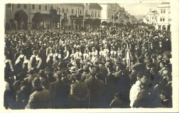 T2 1940 Kézdivásárhely, Targu Secuiesc; Bevonulás Honleányokkal, Magyar Zászlók / Entry Of The Hungarian Troops With Com - Non Classés