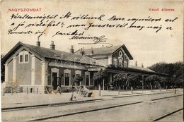 T2 1914 Nagyszombat, Tyrnau, Trnava; Vasútállomás, Talicska / Stanica / Railway Station, Wheelbarrow - Non Classés
