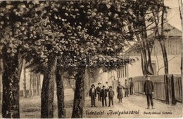 T2 1915 Bustyaháza, Handalbustyaháza, Bushtyno, Bustino; Sétatér. Glück Mayer Kiadása / Promenade + 'K.u.K. 19. I. T. D. - Unclassified