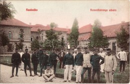 ** T1/T2 Szabadka, Subotica; Honvéd Laktanya Udvara Katonákkal / Military Barracks' Courtyard With Soldiers - Unclassified