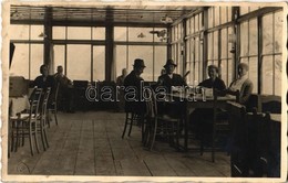 * T2 Grundlsee, Hans Lindlbauer Gasthof Am See / Restaurant Interior With Musicians. Photo - Non Classés