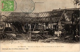 * T2 1903 La Trinité, Un Coin Du Bourg Apres Le Cyclone Du 8 Aout / A Corner Of The Village After The Cyclon, Ruins - Non Classés