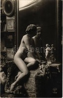 ** T2 Erotic Nudy Lady With Erotic Sculpture. A. Noyer 4068. Made In France - Non Classés