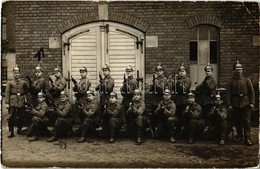 T2/T3 1915 Erlangen, German Soldiers In Front Of The Barracks Photo (EK) - Ohne Zuordnung