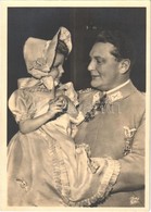 ** T2 Edda Gratuliert / Hermann Göring With His Daughter. Foto Und Verlag Röhr - Non Classés