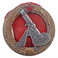 ~1950. 'Kiváló Aknavetős' Fém Jelvény Piros Posztón (40mm) T:2 / 
Hungary ~1950. 'Excellent Mortar Crewman' Metal Badge  - Autres & Non Classés