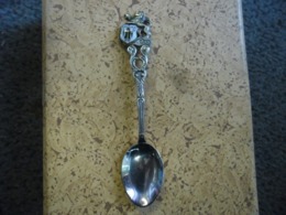 CUILLERE 11,5 Cm En  Métal Argenté - MUNCHEN MUNICH ALLEMAGNE - Spoons