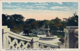 BARBADOS , TARJETA POSTAL NO CIRCULADA - FOUNTAIN AND LAKE FROM TERRACE , QUEEN'S PARK - Barbades