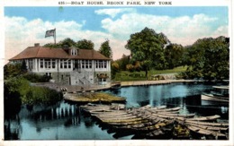 BOAT HOUSE BRONX PARK NEW YORK - Bronx