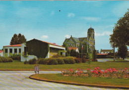 LEs LUCS-SUR-BOULOGNE. - La Mairie Et L'Eglise. - Les Lucs Sur Boulogne