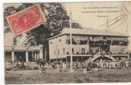 Porto-Novo  Le 14 Juillet à Portonovo 1908   La Foule Devant L'Hôtel Du Gouvernement  DAHOMEY - Benín