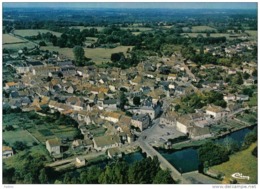 Carte Postale 86. La Trimouille  Vue D'avion  Trés Beau Plan - La Trimouille