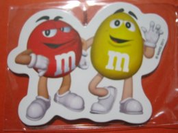 MED.1 MAGNETE MAGNET FRIGO - ITALIA 2011 MARS M&M M & M CIOCCO CARAMELLE PUBBLICITARIA SOLO PER CLIENTI DIREZIONALI - Metallfiguren