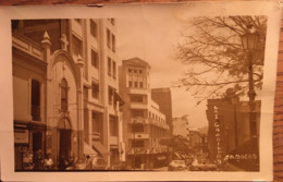 CARTE PHOTO CARACAS, Avenida (Esquina) GRADILLAS, Animée, écrite, Timbre - Venezuela