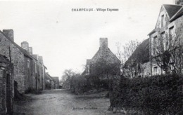 CPA -  CHAMPEAUX  (Manche)  Village Esgosses - Other Municipalities