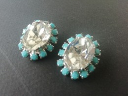 Ancienne Paire De Boucle D'oreille Fantaisie, Faux Diamant - Earrings