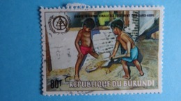 Burundi 1988 - Année Internationale Du Logement Des Sans Abri- Enfants Jouant Dans Le Sable  - Used Obli - Gebraucht