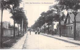 93 - ROSNY SOUS BOIS - LA BOISSIERE : Le Boulevard - CPA - Seine St Denis - Rosny Sous Bois