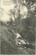 CPA DEP22 - BRETAGNE 337. St-Nicolas-du-Pelem [Saint-Nicolas-du-Pelem] Rochers Et Cascades Des Tourelles - Saint-Nicolas-du-Pélem