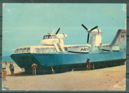 TRANSPORT - L'AEROGLISSEUR LIGNE HYERES - St TROPEZ - CANNES   ( TROU DE PUNAISES ) - Aéroglisseurs