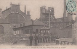 54 - GREVE DANS LE BASSIN DE LONGWY - MONT ST MARTIN - USINE GARDEE PAR LA TROUPE - Mont Saint Martin