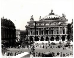 Paris (75) - Photo De La Place Du Théâtre Pendant L'occupation Allemande (période De Guerre 39-45) - Sin Clasificación