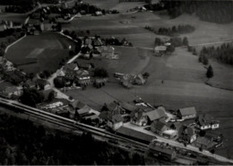 ! Hinterzarten Im Schwarzwald Bahnhof Baden-Württemberg, Seltenes Luftbild, Moderner Abzug , Nr. 5844, Format 18 X 13 Cm - Gares - Sans Trains